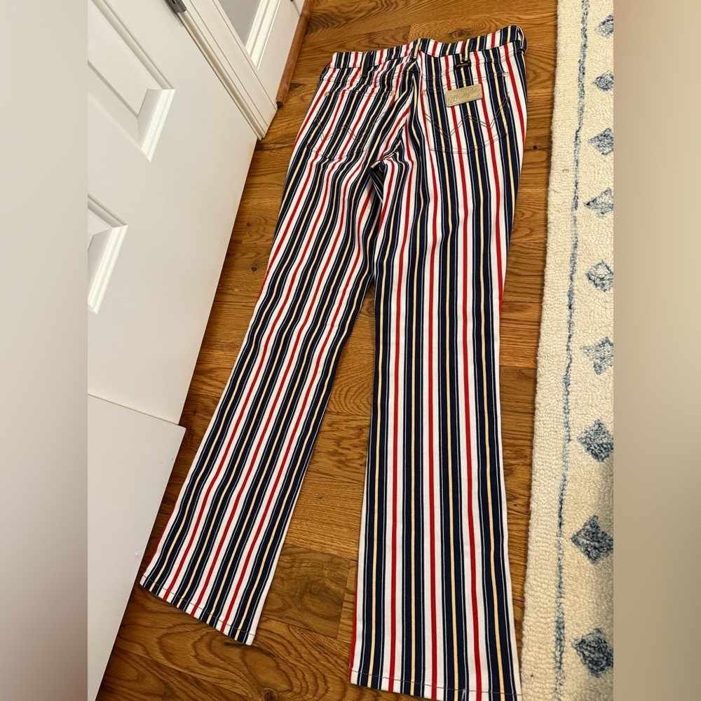 Wrangler x Lainey Wilson Striped Flare Jeans 28x32 - Picture 9 of 16